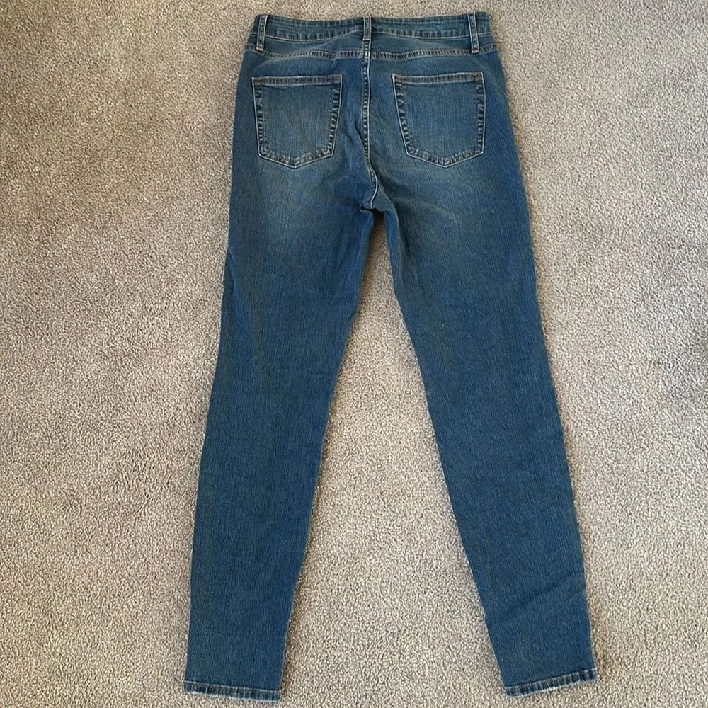 Wild Fable High Rise Distressed Skinny Jeans! - Picture 3 of 11
